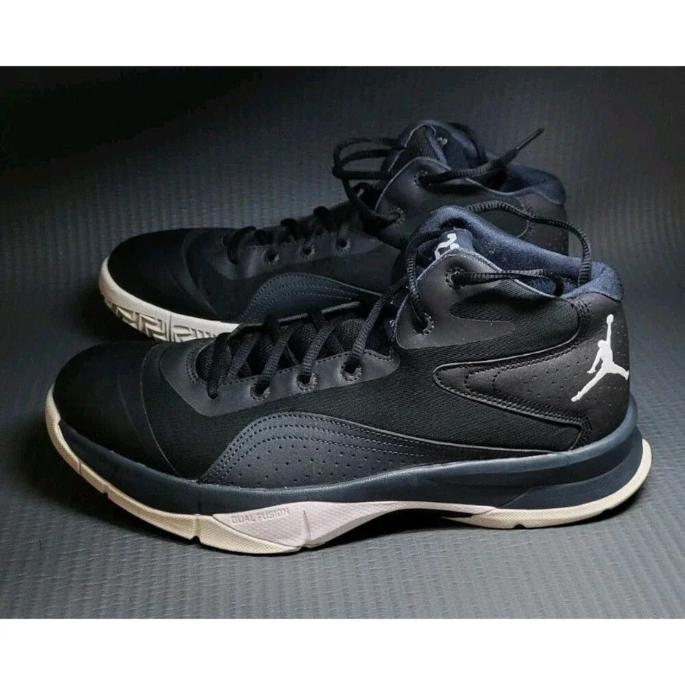 Nike Air Jordan Court Vision 00 Black Size 11 684835-004 Men